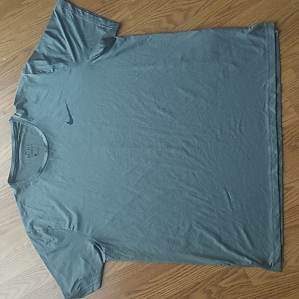Nike XL Grey Dri-fit T-Shirt